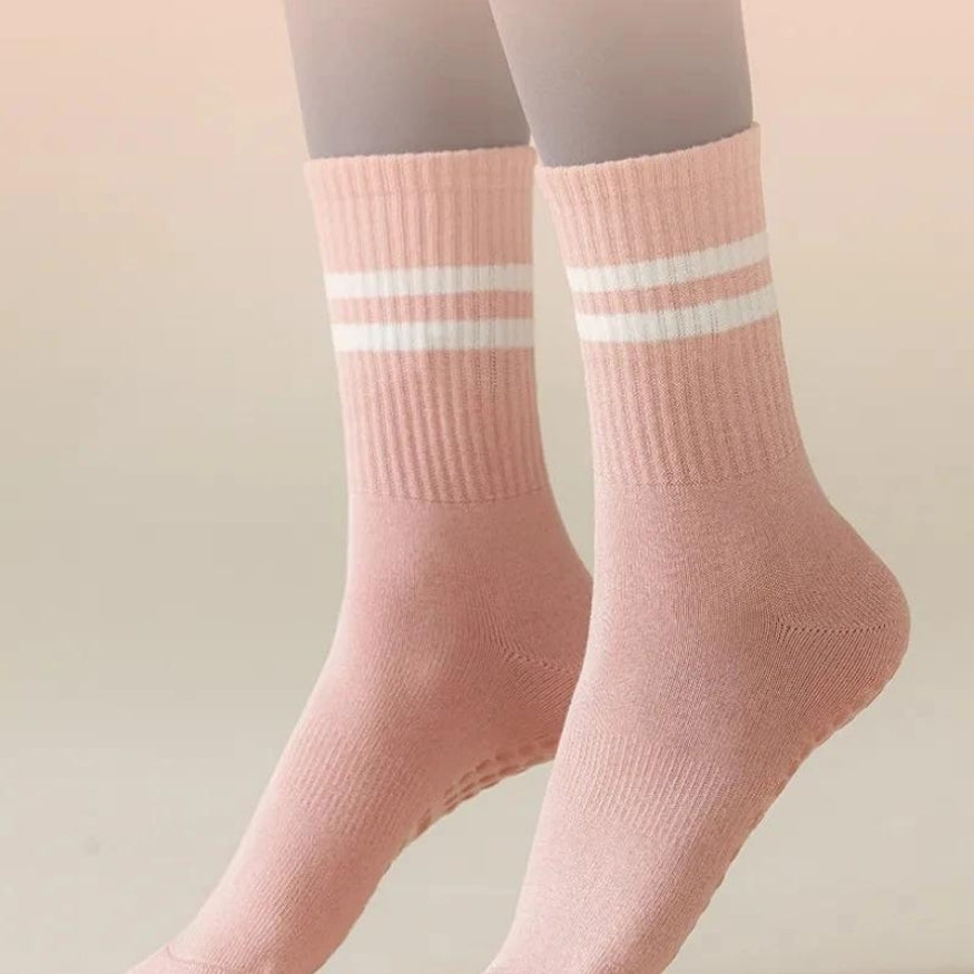 3 pairs of anti-slip yoga socks