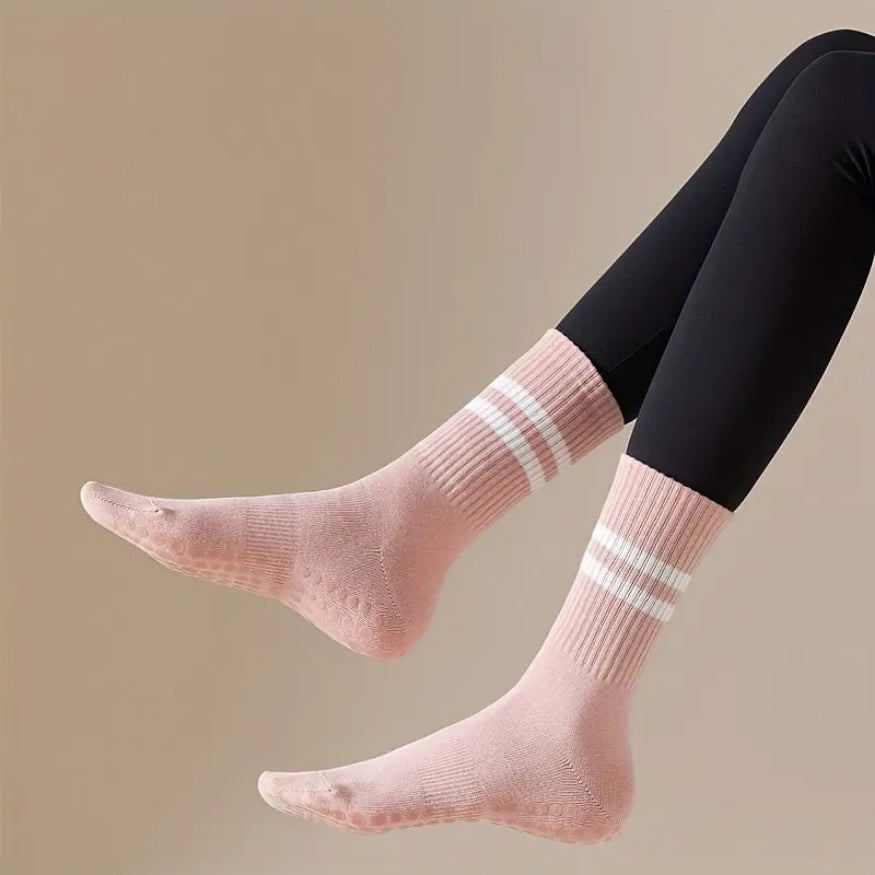 3 pairs of anti-slip yoga socks