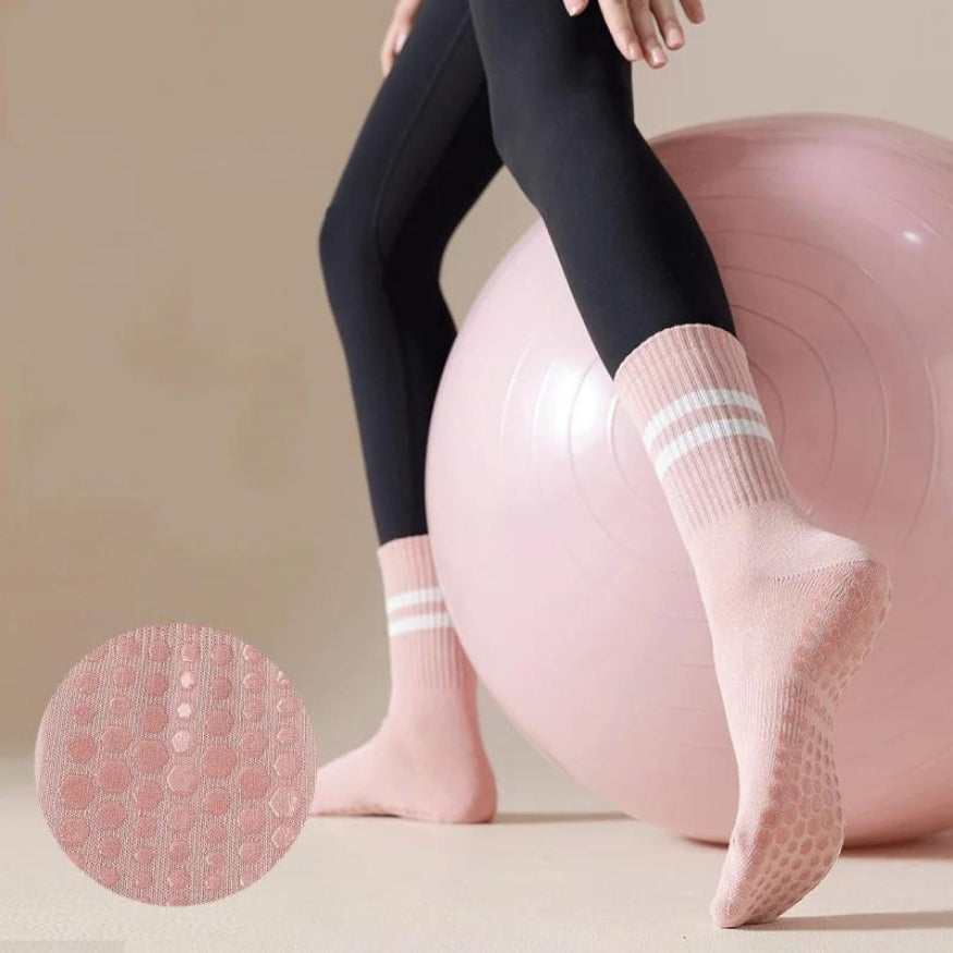 3 pairs of anti-slip yoga socks